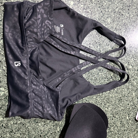 Leopard Print Women's Sports Bra - Picture 2 of 2